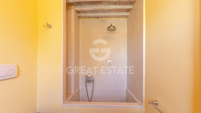 Image No.56-4 Bed Country House for sale