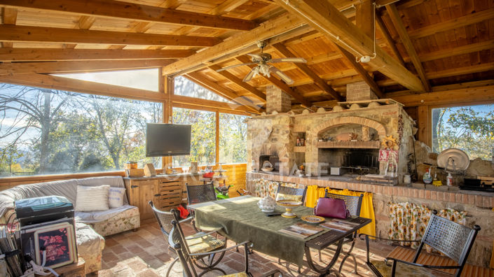 Image No.31-4 Bed Country House for sale