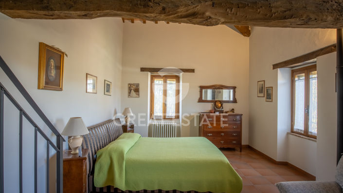 Image No.37-4 Bed Country House for sale