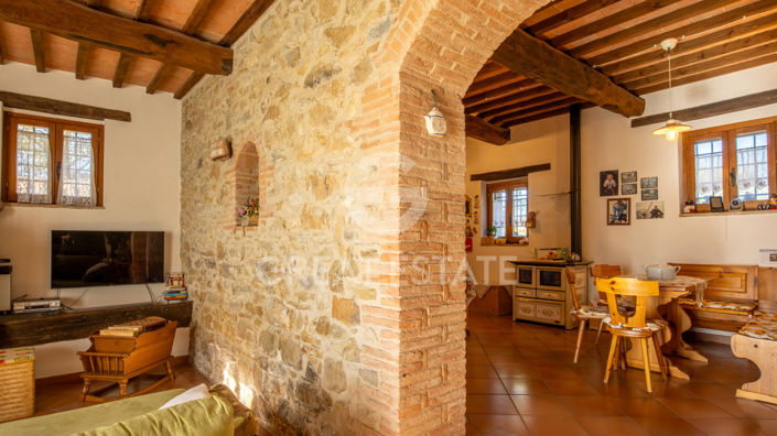 Image No.7-4 Bed Country House for sale