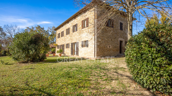 Image No.10-4 Bed Country House for sale