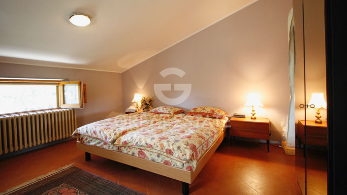 Image No.24-10 Bed Country House for sale