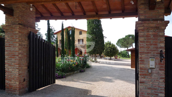 Image No.7-10 Bed Country House for sale