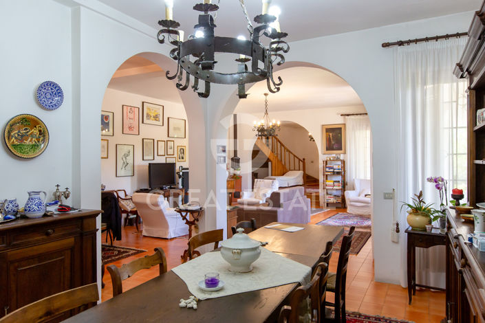 Image No.14-4 Bed Country House for sale