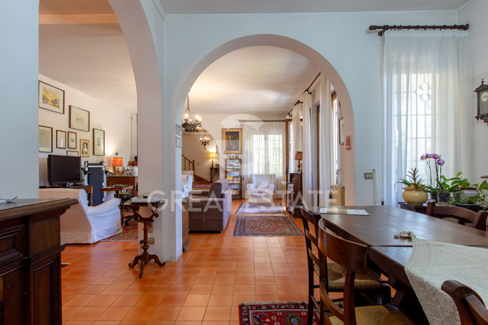 Image No.16-4 Bed Country House for sale