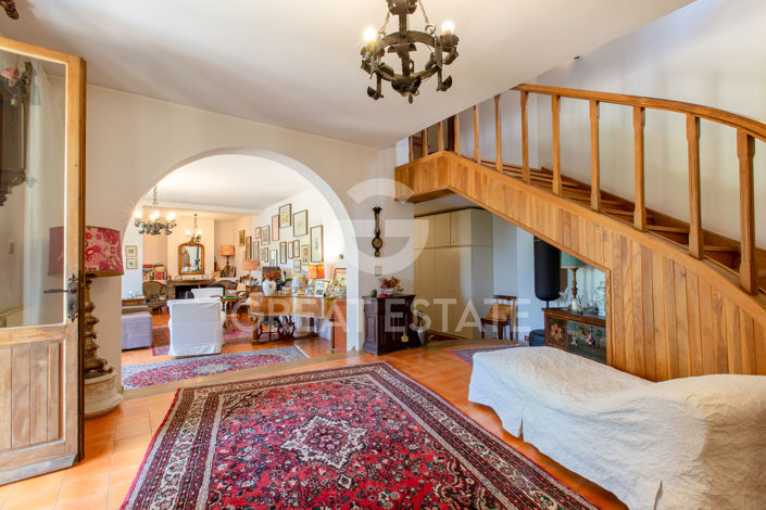 Image No.17-4 Bed Country House for sale