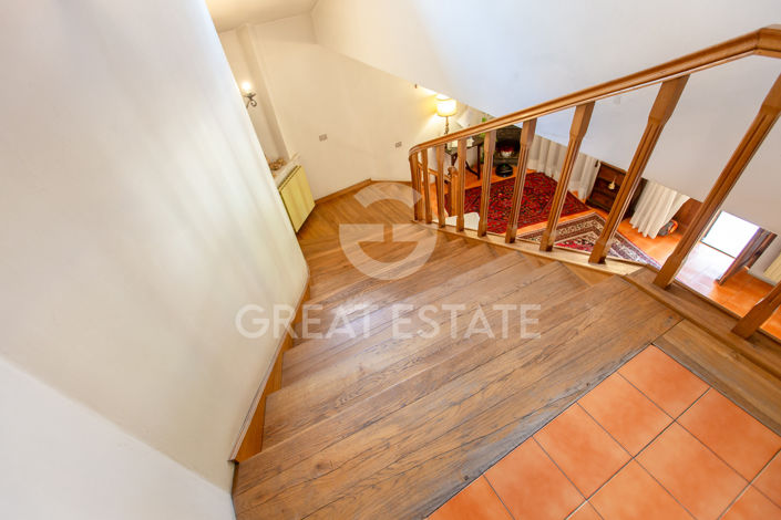 Image No.21-4 Bed Country House for sale