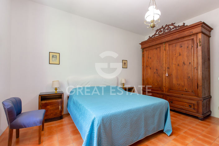 Image No.27-4 Bed Country House for sale