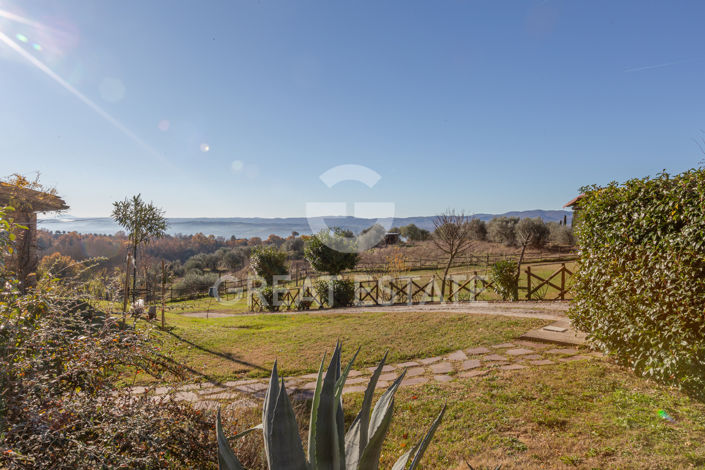 Image No.22-3 Bed Country House for sale