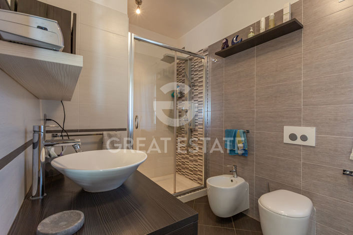 Image No.43-3 Bed Country House for sale