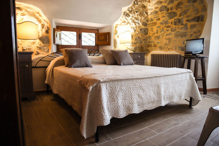 Image No.13-6 Bed Country House for sale