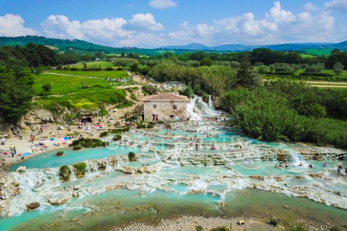 Image No.17-6 Bed Country House for sale