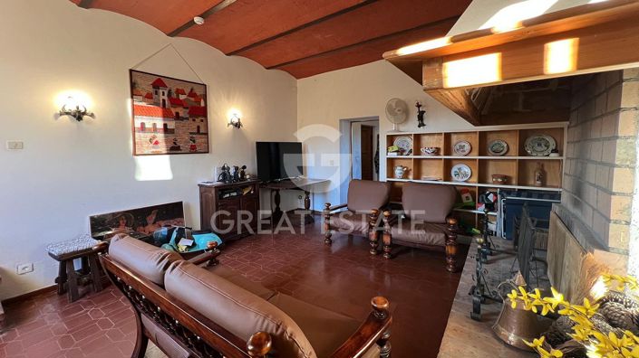 Image No.20-3 Bed Country House for sale