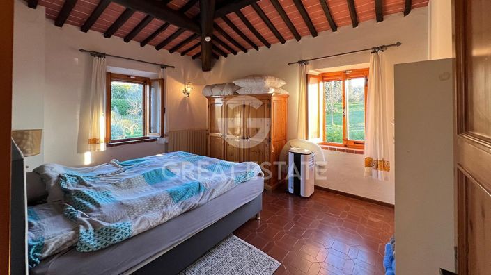 Image No.24-3 Bed Country House for sale