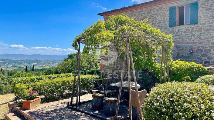 Image No.8-3 Bed Country House for sale