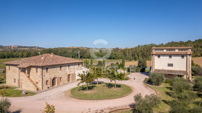 5 Bed Country House for sale