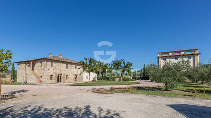 Image No.13-Maison de campagne de 5 chambres à vendre à Marsciano