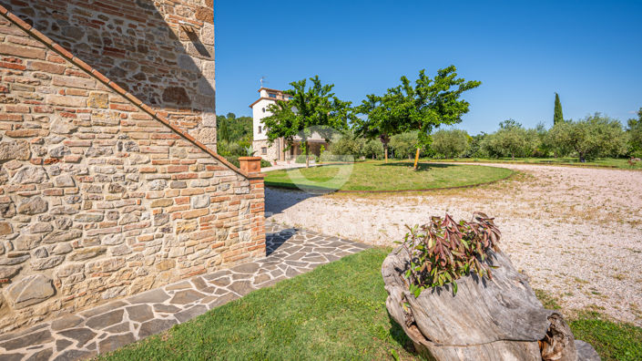 Image No.20-5 Bed Country House for sale