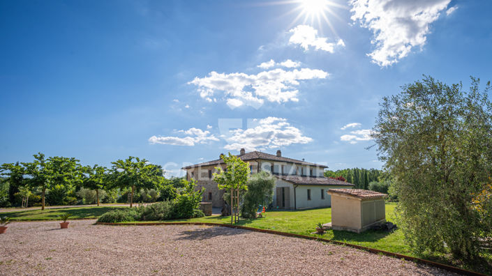 Image No.28-5 Bed Country House for sale