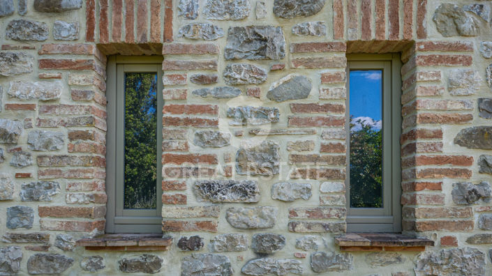 Image No.31-5 Bed Country House for sale
