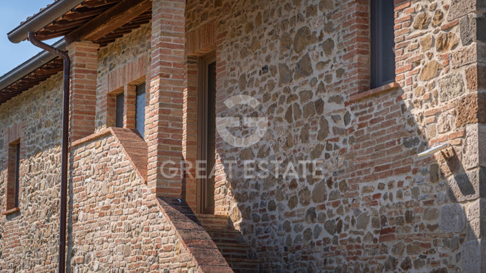 Image No.37-5 Bed Country House for sale