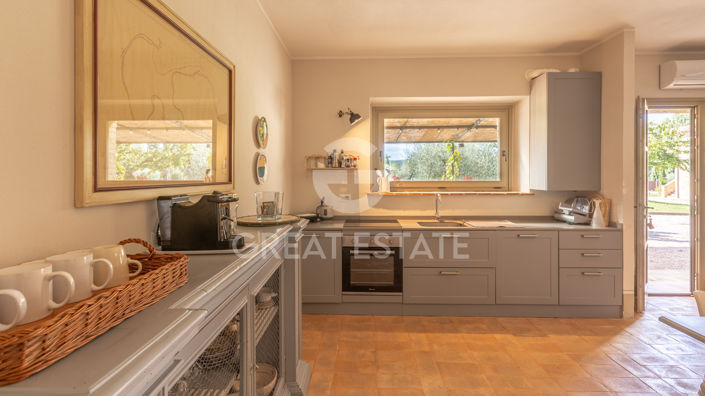 Image No.61-5 Bed Country House for sale