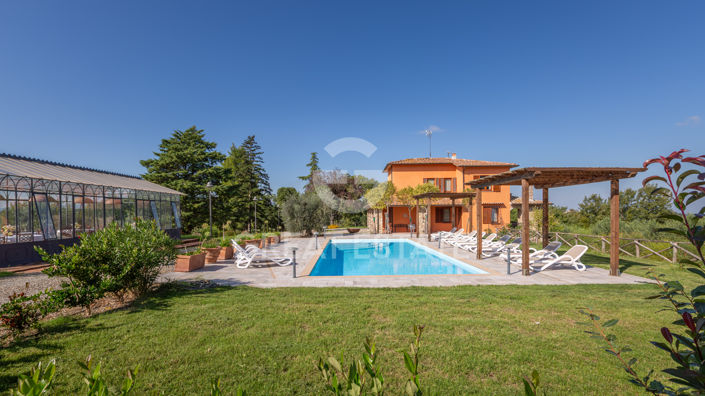 Image No.14-9 Bed Villa for sale