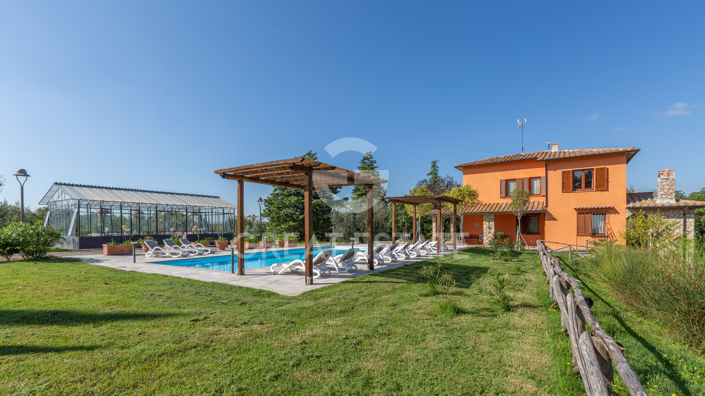 Image No.15-9 Bed Villa for sale