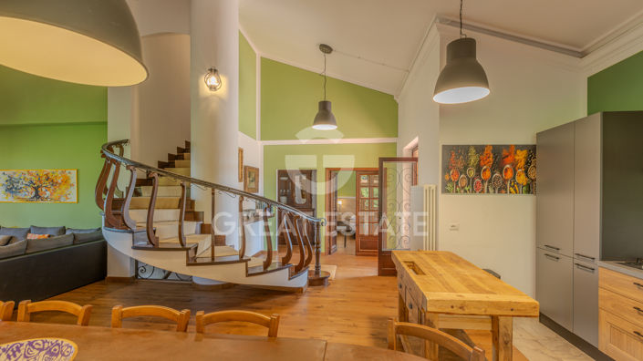 Image No.30-9 Bed Villa for sale