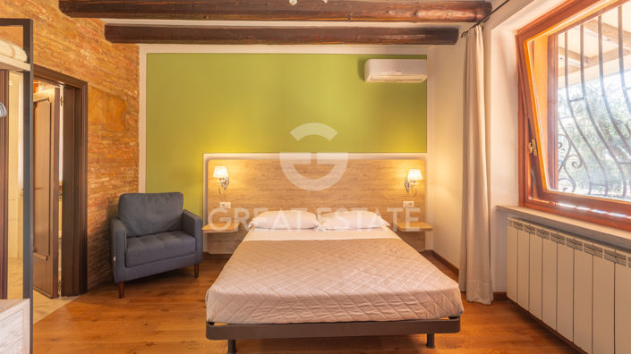 Image No.35-9 Bed Villa for sale