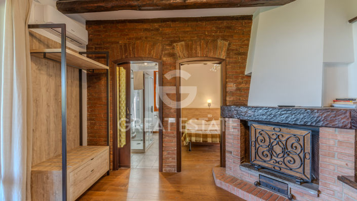 Image No.40-9 Bed Villa for sale