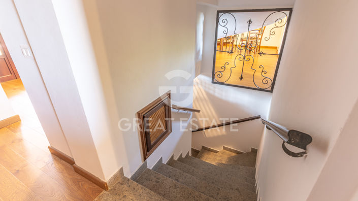 Image No.43-9 Bed Villa for sale