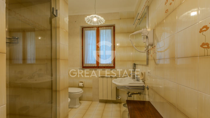 Image No.50-9 Bed Villa for sale