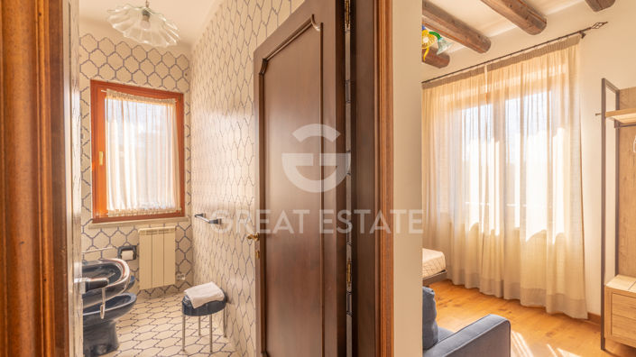 Image No.51-9 Bed Villa for sale