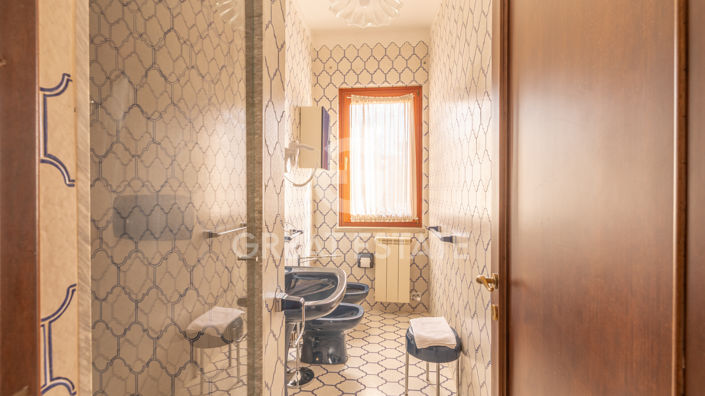 Image No.53-9 Bed Villa for sale