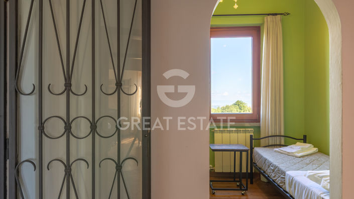 Image No.56-9 Bed Villa for sale