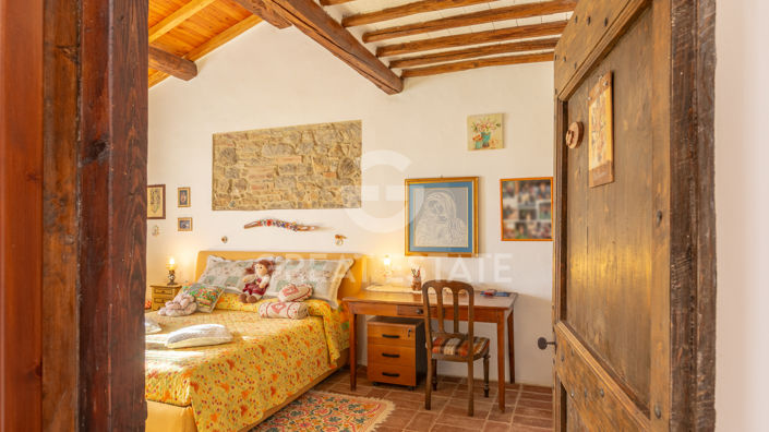 Image No.27-8 Bed Country House for sale