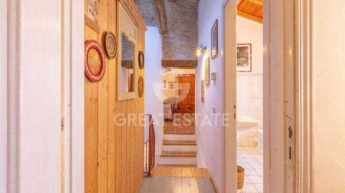 Image No.40-8 Bed Country House for sale