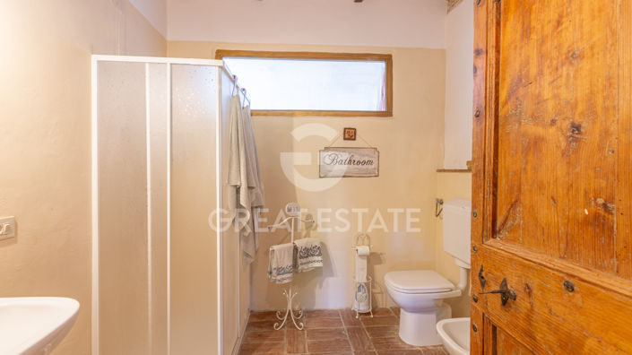 Image No.48-8 Bed Country House for sale