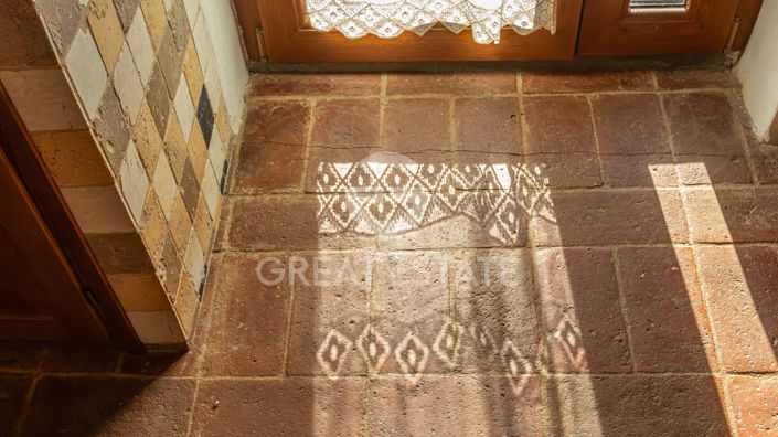 Image No.56-8 Bed Country House for sale