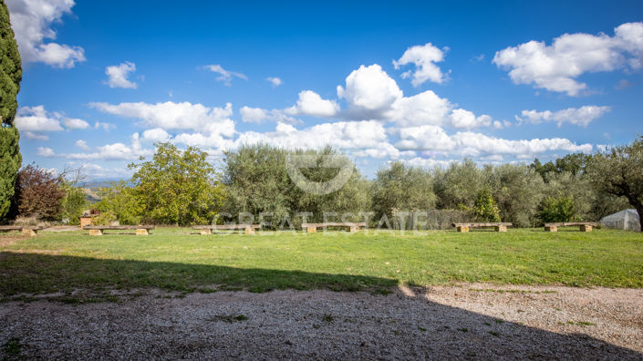 Image No.17-15 Bed Country House for sale