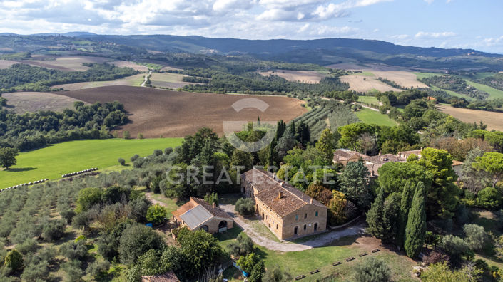 Image No.8-Maison de campagne de 15 chambres à vendre à Marsciano