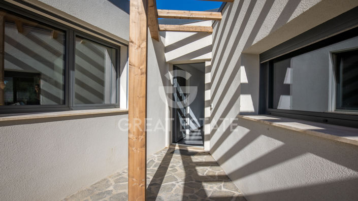 Image No.12-4 Bed Villa for sale