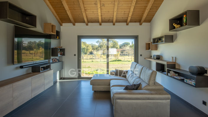 Image No.5-4 Bed Villa for sale