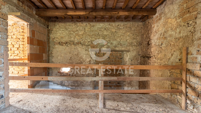 Image No.11-6 Bed Country House for sale