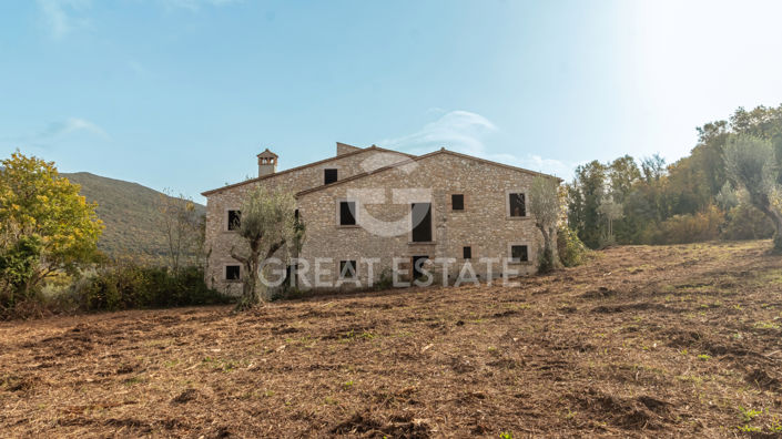 Image No.9-6 Bed Country House for sale