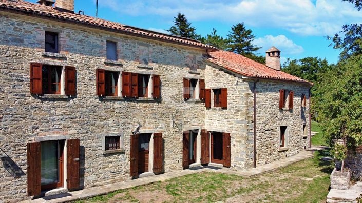 Image No.10-11 Bed Country House for sale