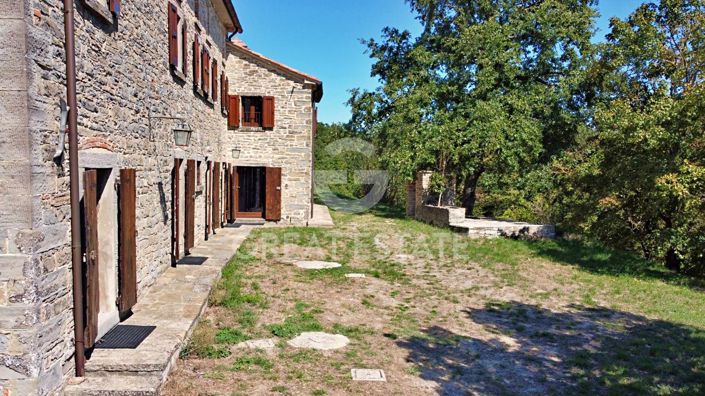 Image No.12-11 Bed Country House for sale