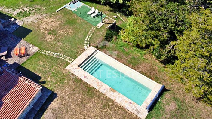 Image No.16-11 Bed Country House for sale