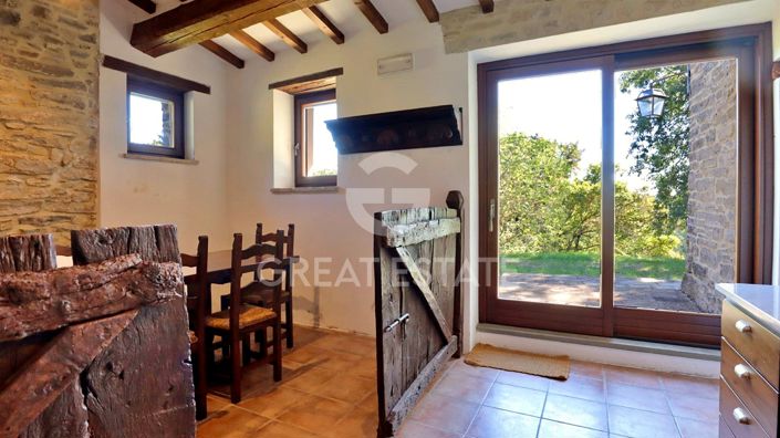 Image No.22-11 Bed Country House for sale